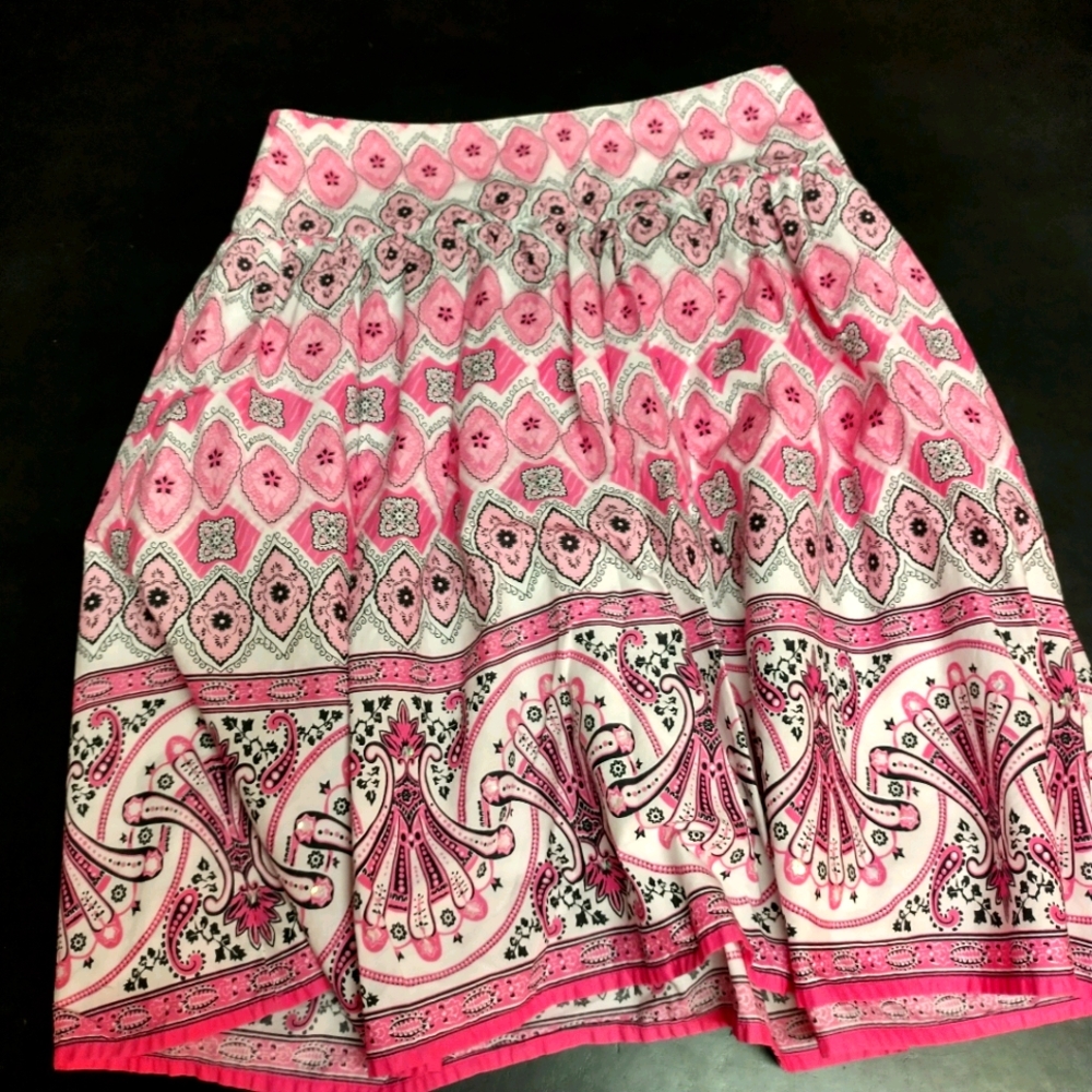 🎀Pretty pink pattern skirt🎀